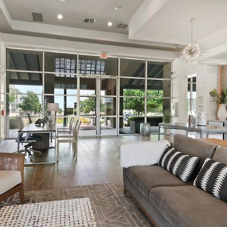 Landing At The Green At Plum Creek - 2 Bedrooms In Kyle Bagian luar foto